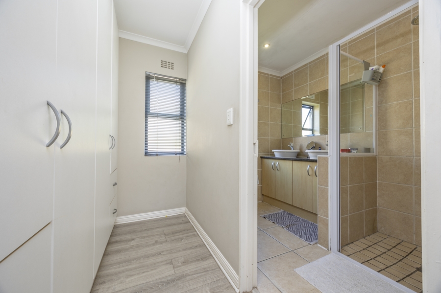 3 Bedroom Property for Sale in Pinehurst Western Cape